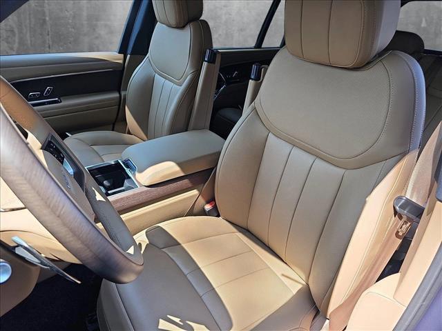 Photo of 2025 Varesine Blue Metallic Land Rover Range Rover