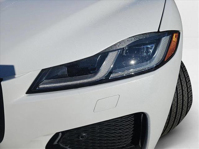Photo of 2025 Ostuni Pearl White Metallic Jaguar F-PACE
