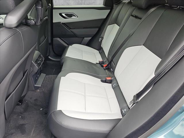 Photo of 2026 Giola Green Metallic Land Rover Range Rover Velar