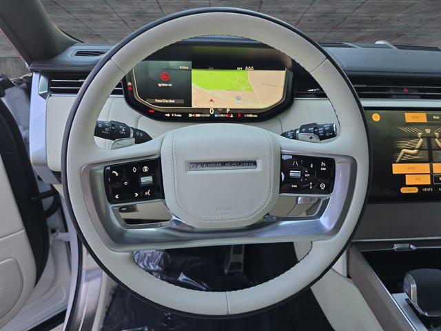 Photo of 2025 Ostuni Pearl White Premium Metallic Land Rover Range Rover