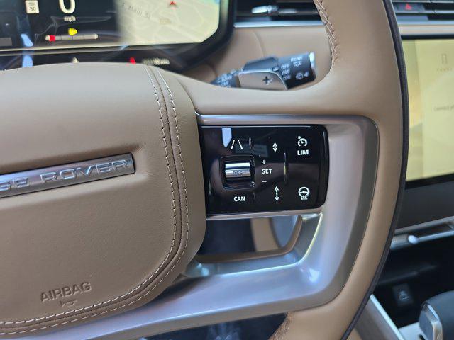 Photo of 2025 Hakuba Silver Metallic Land Rover Range Rover