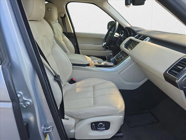 Photo of 2016 Indus Silver Land Rover Range Rover Sport