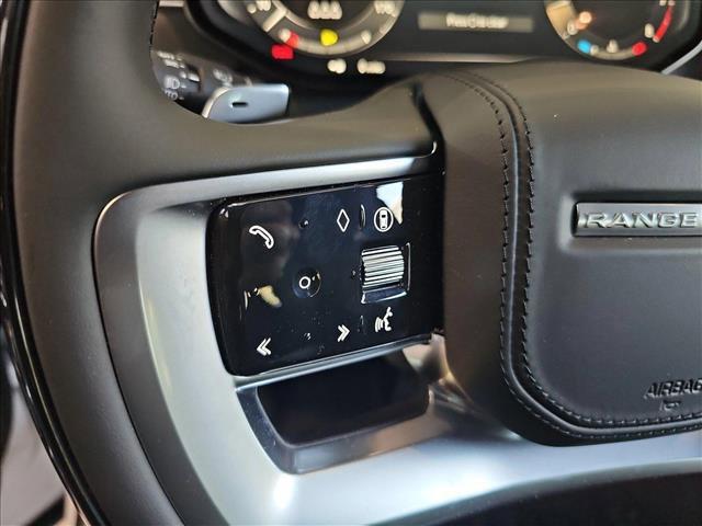 Photo of 2025 Ostuni Pearl White Premium Metallic Land Rover Range Rover