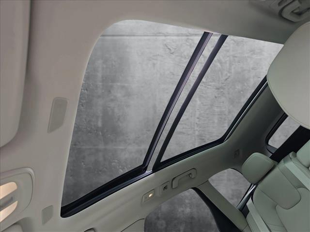 Photo of 2022 Denim Blue Metallic Volvo XC60