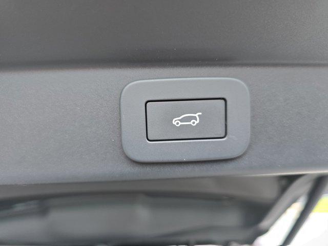 Photo of 2025 Charente Land Rover Range Rover Sport