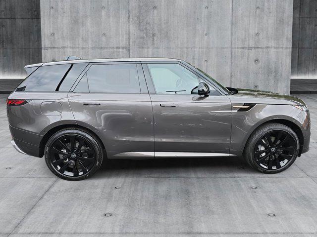 Photo of 2025 Charente Land Rover Range Rover Sport