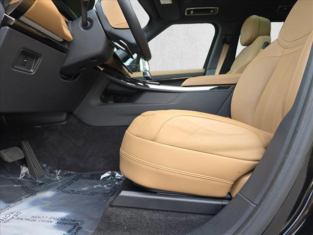 Photo of 2024 Santorini Black Metallic Land Rover Range Rover Sport