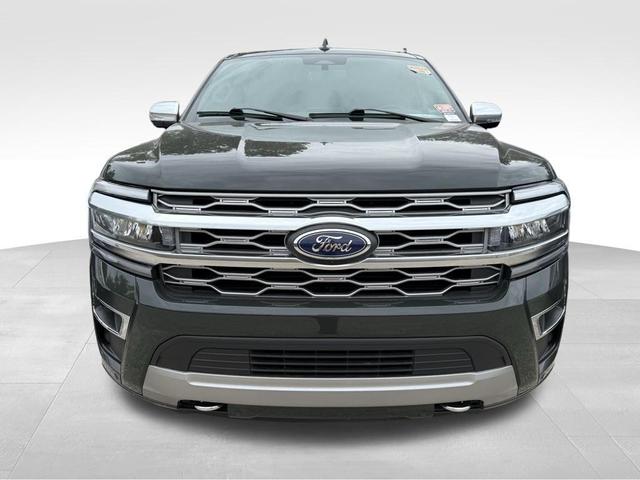 Photo of 2022 FORGED GREEN METALLIC Ford Expedition Max