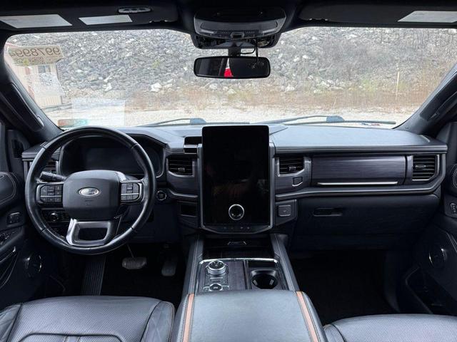 Photo of 2022 FORGED GREEN METALLIC Ford Expedition Max
