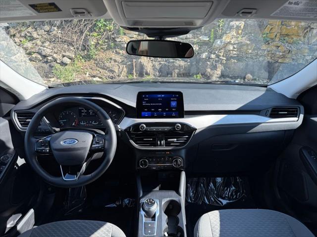 Photo of 2022 AGATE BLACK METALLIC Ford Escape