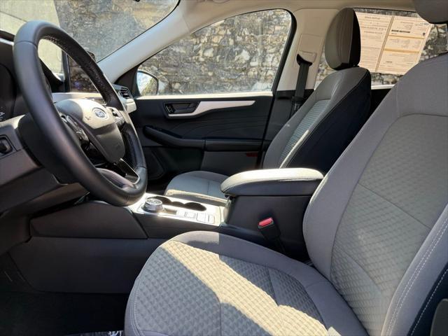 Photo of 2022 AGATE BLACK METALLIC Ford Escape