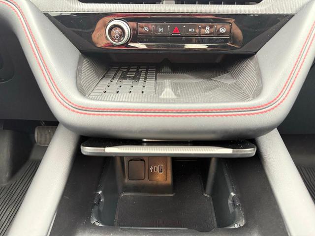 Photo of 2025 STAR WHITE MET TRI-COAT Ford Explorer