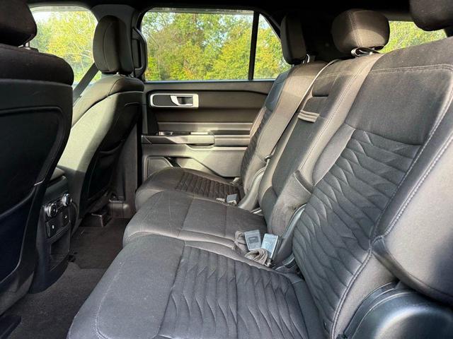 Photo of 2020 AGATE BLACK METALLIC Ford Explorer
