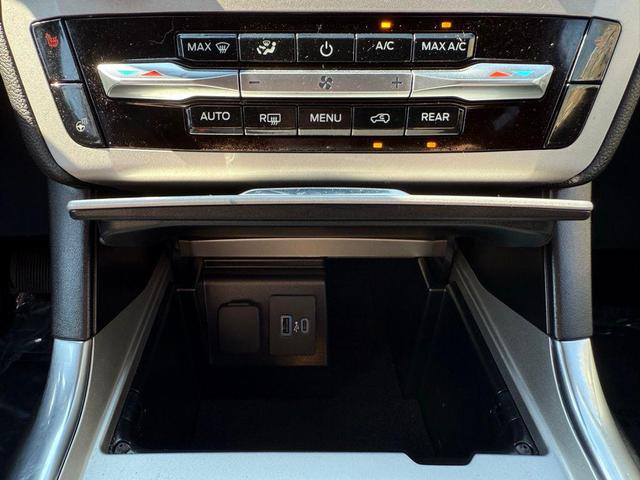 Photo of 2023 AGATE BLACK METALLIC Ford Explorer
