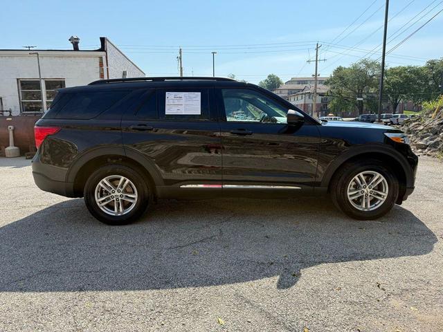 Photo of 2023 AGATE BLACK METALLIC Ford Explorer