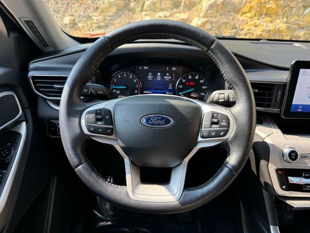 Photo of 2023 AGATE BLACK METALLIC Ford Explorer