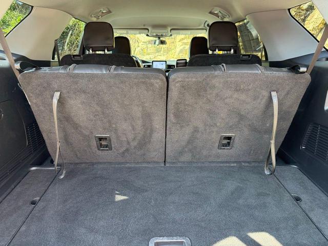 Photo of 2023 AGATE BLACK METALLIC Ford Explorer