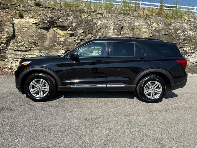 Photo of 2023 AGATE BLACK METALLIC Ford Explorer
