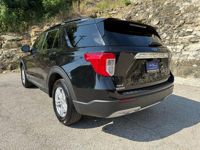 Photo of 2023 AGATE BLACK METALLIC Ford Explorer