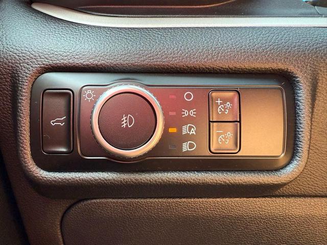 Photo of 2023 AGATE BLACK METALLIC Ford Explorer