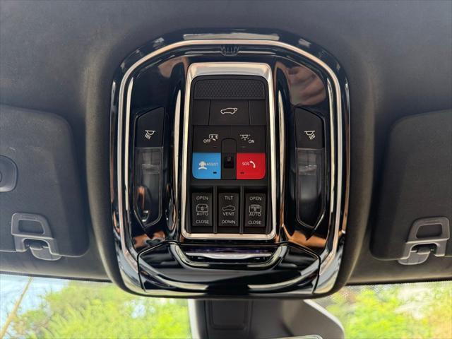 Photo of 2022 Baltic Gray Metallic Clearcoat Jeep Grand Cherokee