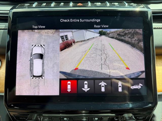 Photo of 2022 Baltic Gray Metallic Clearcoat Jeep Grand Cherokee