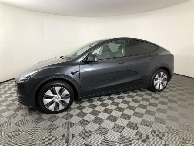 Photo of 2024 Gray Tesla Model Y