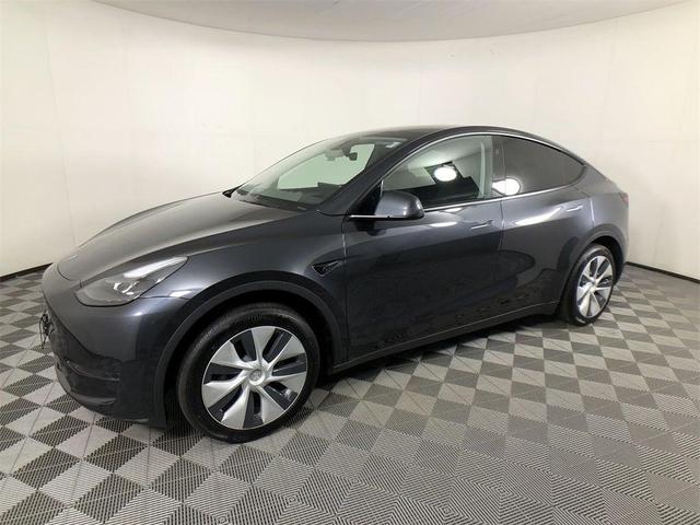 Photo of 2024 Gray Tesla Model Y