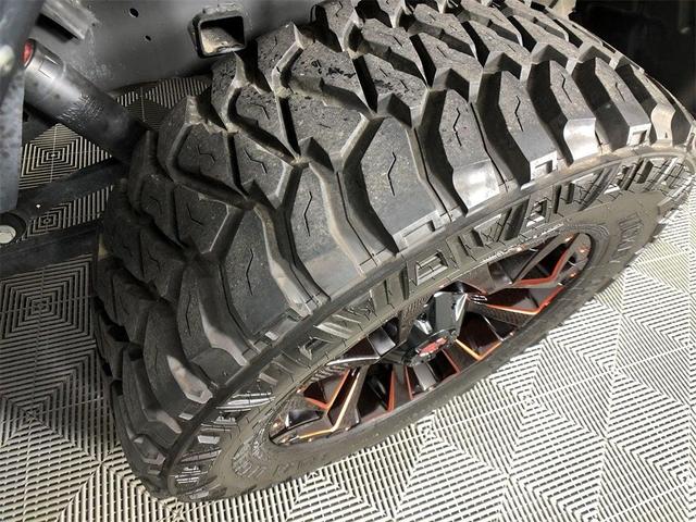 Photo of 2023 Black Clearcoat Jeep Gladiator