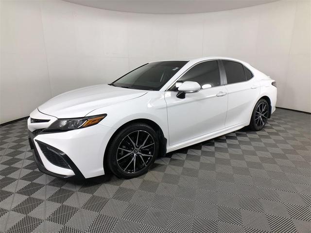 2024 Toyota Camry Hybrid
