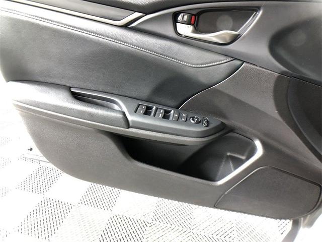 Photo of 2020 Lunar Silver Metallic Honda Civic