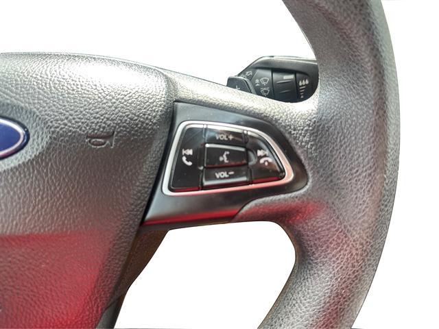 Photo of 2017 Shadow Black Ford Escape