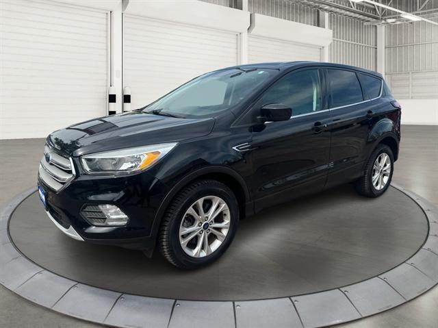 Photo of 2017 Shadow Black Ford Escape