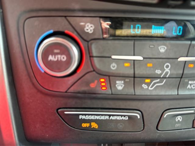 Photo of 2017 Shadow Black Ford Escape