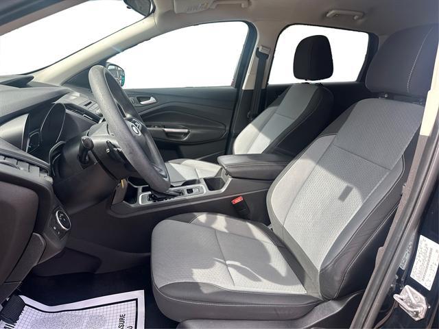 Photo of 2017 Shadow Black Ford Escape
