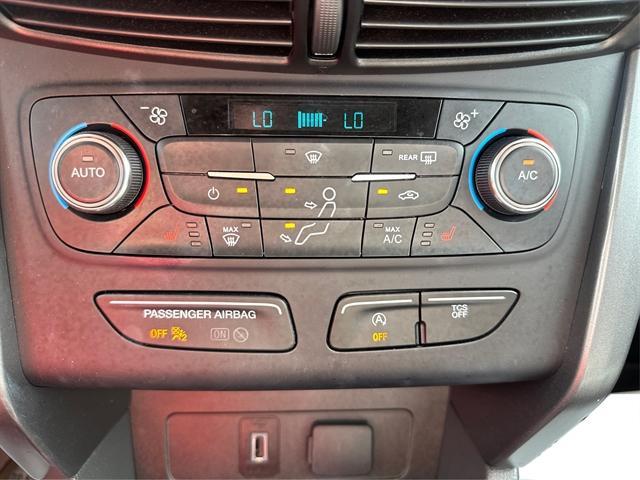 Photo of 2017 Shadow Black Ford Escape