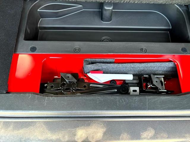 Photo of 2023 Red Ford Bronco