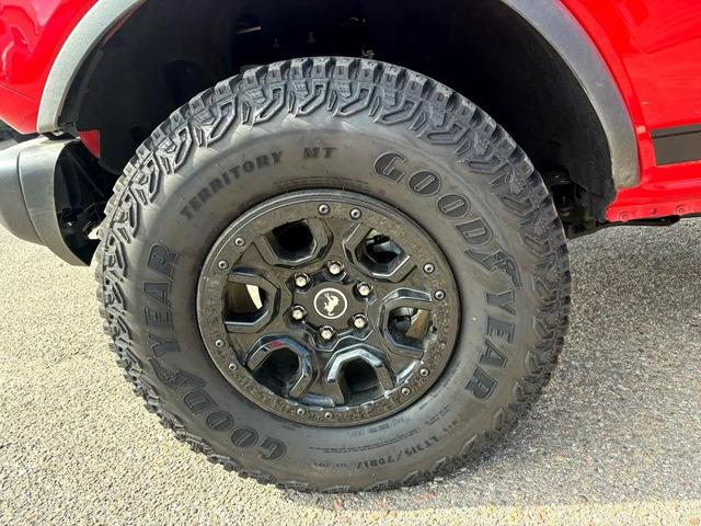 Photo of 2023 Red Ford Bronco