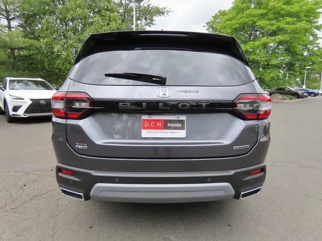 Photo of 2025 Modern Steel Metallic Honda Pilot