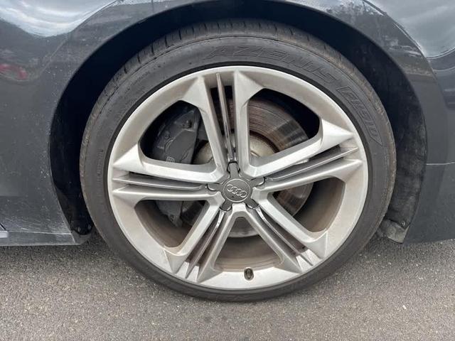 Photo of 2015 Gray Audi S8