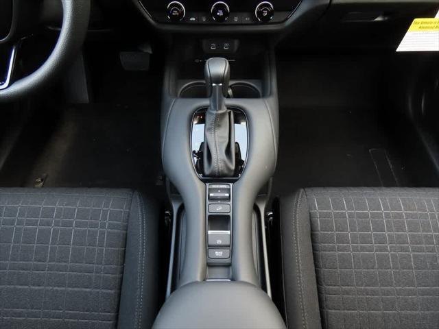 Photo of 2026 Platinum White Pearl Honda HR-V