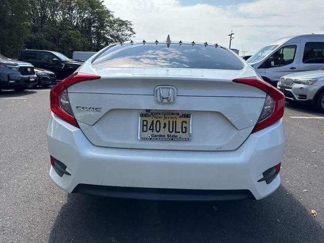 Photo of 2017 White Orchid Pearl Honda Civic