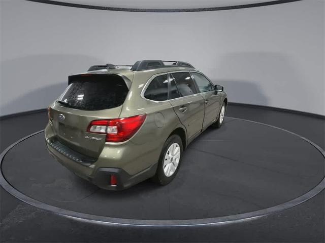 Photo of 2018 Wilderness Green Metallic Subaru Outback