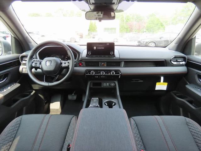 Photo of 2025 Platinum White Pearl Honda Pilot