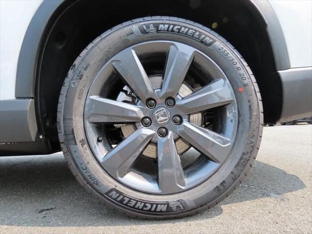 Photo of 2025 Platinum White Pearl Honda Pilot