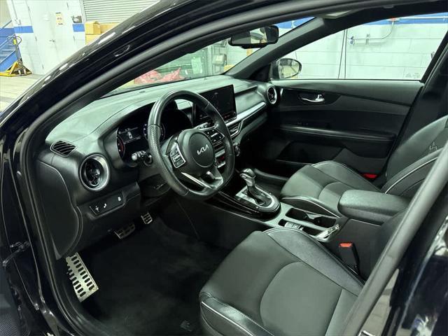 Photo of 2022 Aurora Black Kia Forte