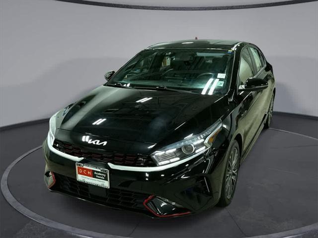 Photo of 2022 Aurora Black Kia Forte