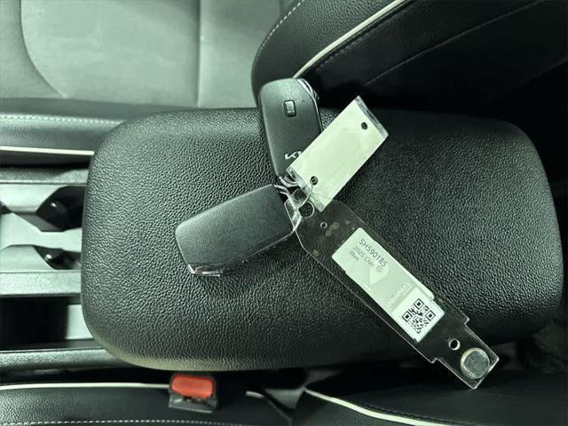 Photo of 2022 Aurora Black Kia Forte