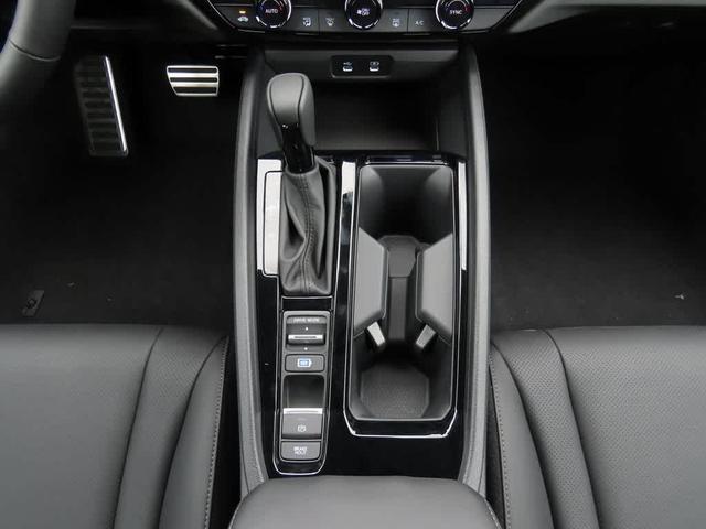 Photo of 2025 Urban Gray Pearl Honda Accord Hybrid