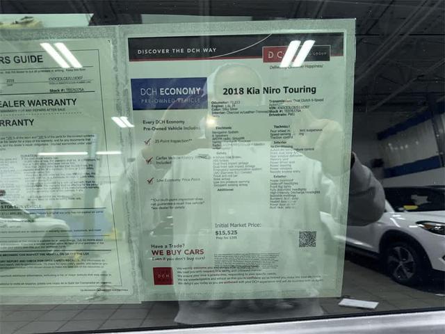 Photo of 2018 Silky Silver Kia Niro
